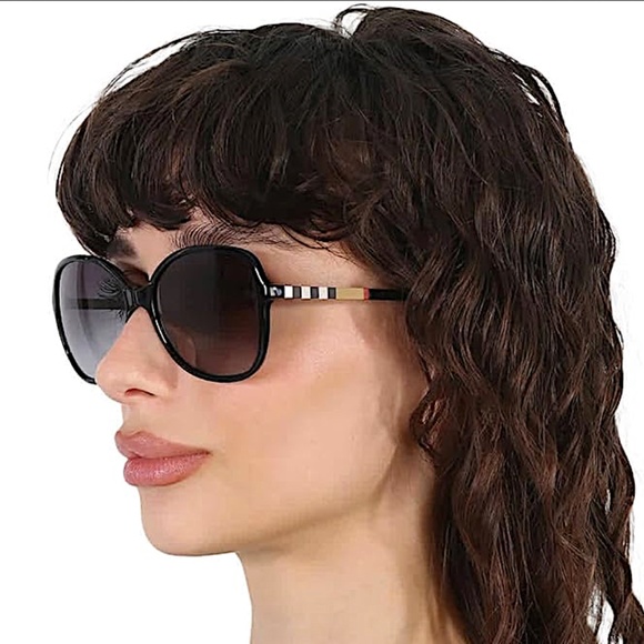 BURBERRY BE 4197 30018G Black Plastic Square Sunglasses Grey Gradient Lens - Picture 1 of 4